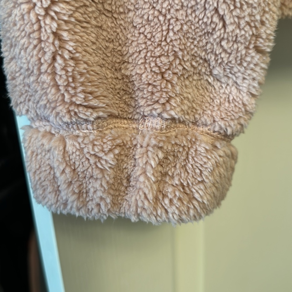 Abercrombie & Fitch Sherpa Teddy Pullover *M* - Picture 3 of 4
